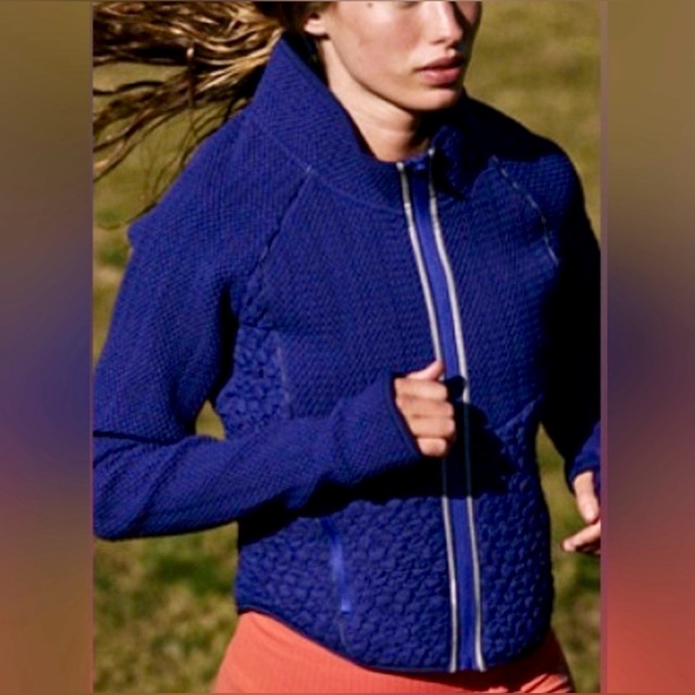 NWT FREE PEOPLE Packable blue athletic runner running outdoor light jacket - Picture 3 of 9